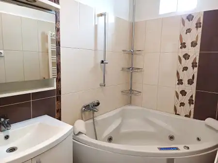Eladó családi ház, Salgótarján 4+1 szoba 137 m² 69.9 M Ft