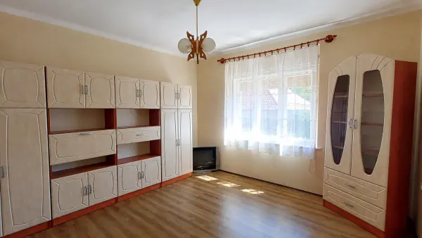 Eladó családi ház, Salgótarján 2+1 szoba 64 m² 14.9 M Ft