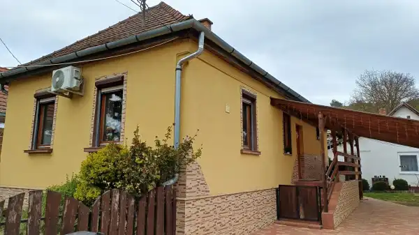 Eladó családi ház, Zagyvaróna 2+1 szoba 70 m² 36.9 M Ft