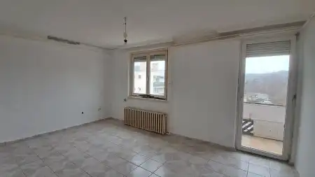 Eladó panellakás, Salgótarján 1+2 szoba 61 m² 9.99 M Ft