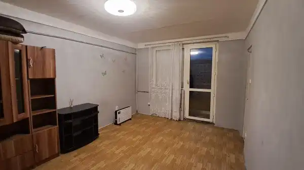 Eladó panellakás, Salgótarján 1 szoba 28 m² 5.9 M Ft