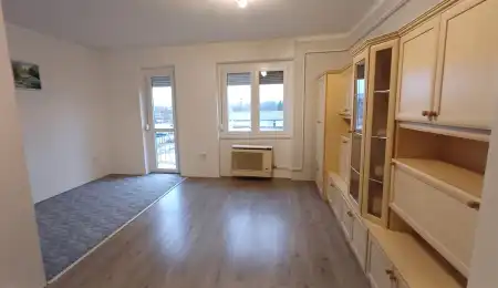 Eladó téglalakás, Bátonyterenye 1 szoba 45 m² 11.5 M Ft